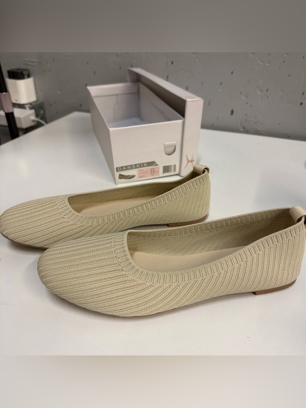 Danskin Shoes Womens 8.5 Hope Ballet Flats Slip On Beige NWT IN BOX